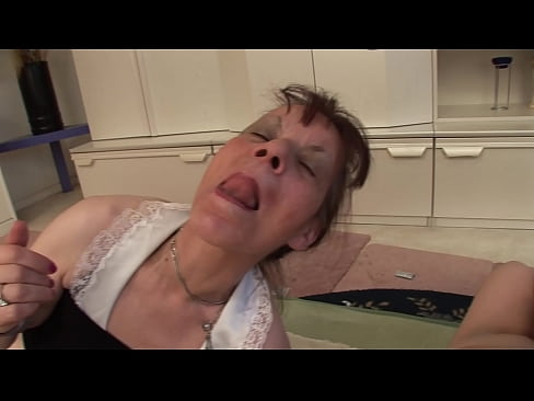 ❤️ Bi amona eta aitona batek hirukotea dute Porno %eu.porngameshub.ruan ❌❤